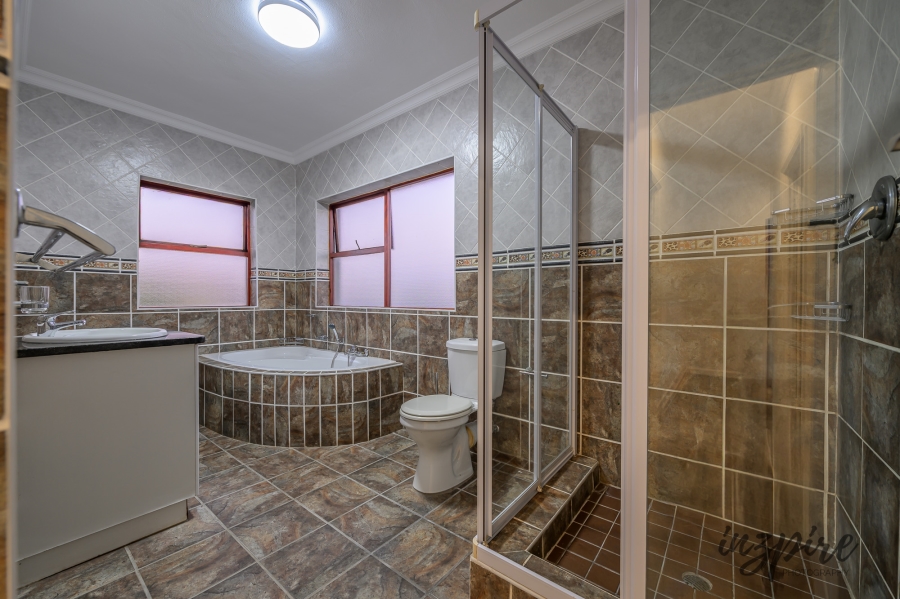 3 Bedroom Property for Sale in Dana Bay Western Cape